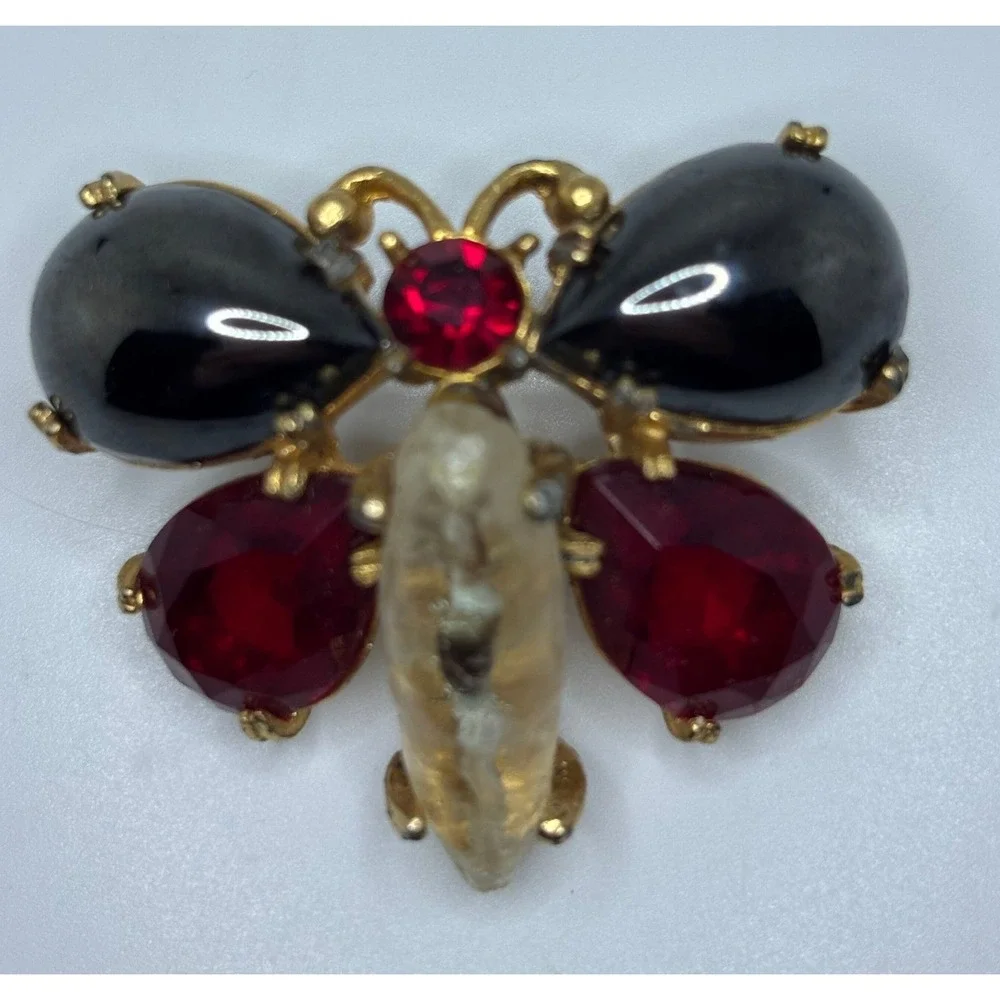 Vintage Benedikt NY Butterfly Brooch Red Black Gold Tone Glass Cabochon‎ Pin